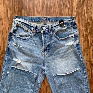 A&F Mid Rise Boyfriend Jean